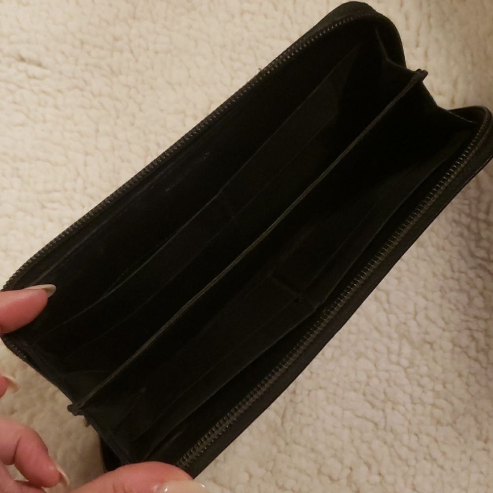Black Zipper Wallet - Picture 7 of 15